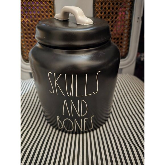 NWT Rae Dunn Halloween Skulls and Bones Chubby Black Canister - Picture 2 of 12